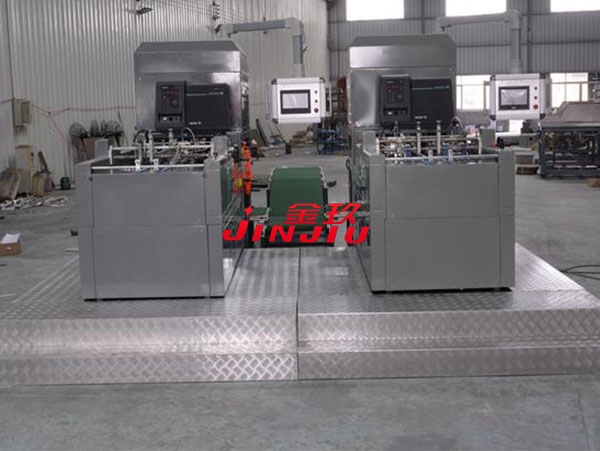 全（quán）自（zì）動天地（dì）蓋（gài）紙盒成型機